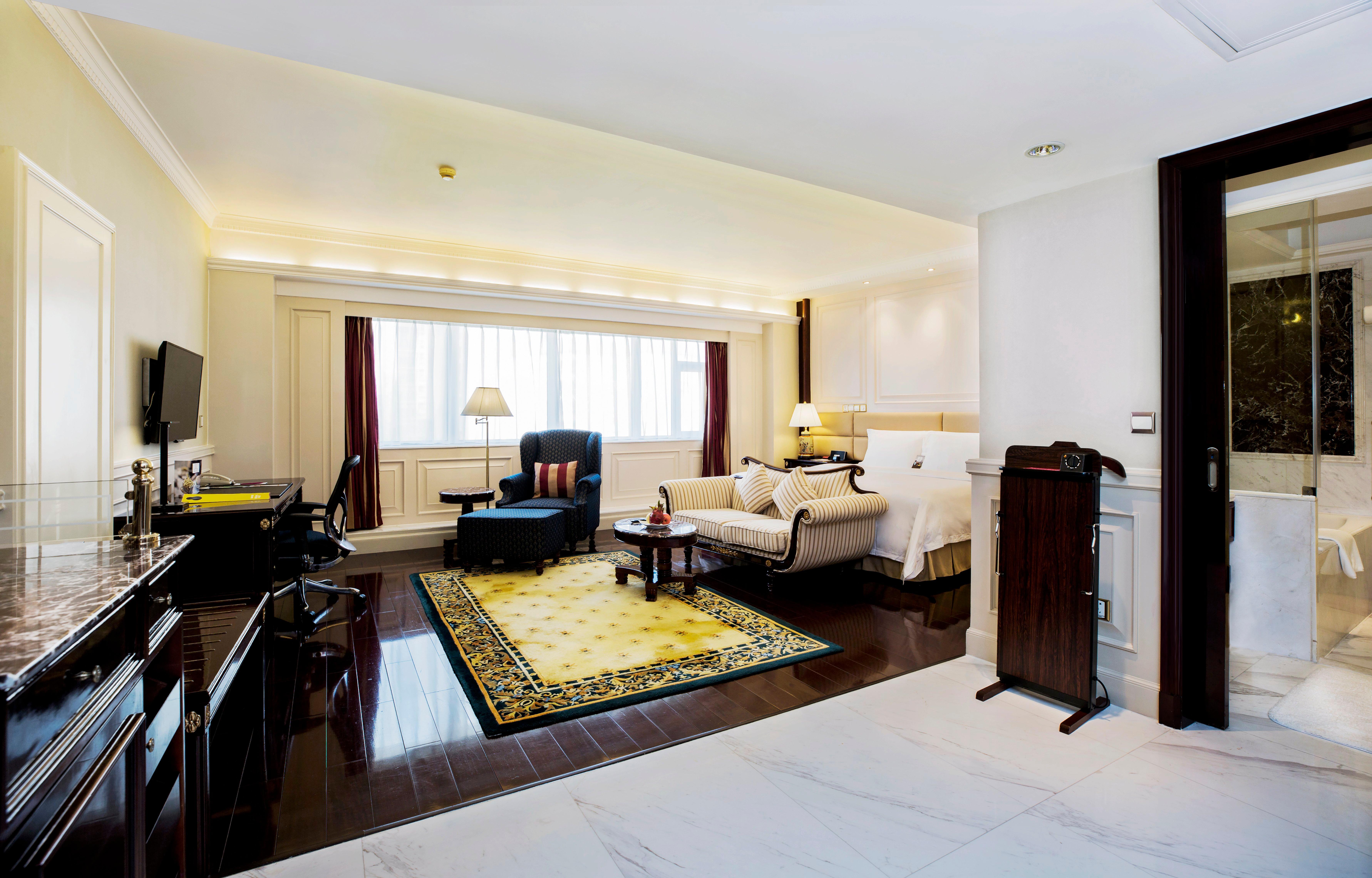 Crowne Plaza Hotel & Suites Landmark Shenzhen By Ihg - Nearby Luohu Border, Indoor Heated Swimming Pool, Complimentary Welcome Drink 외부 사진