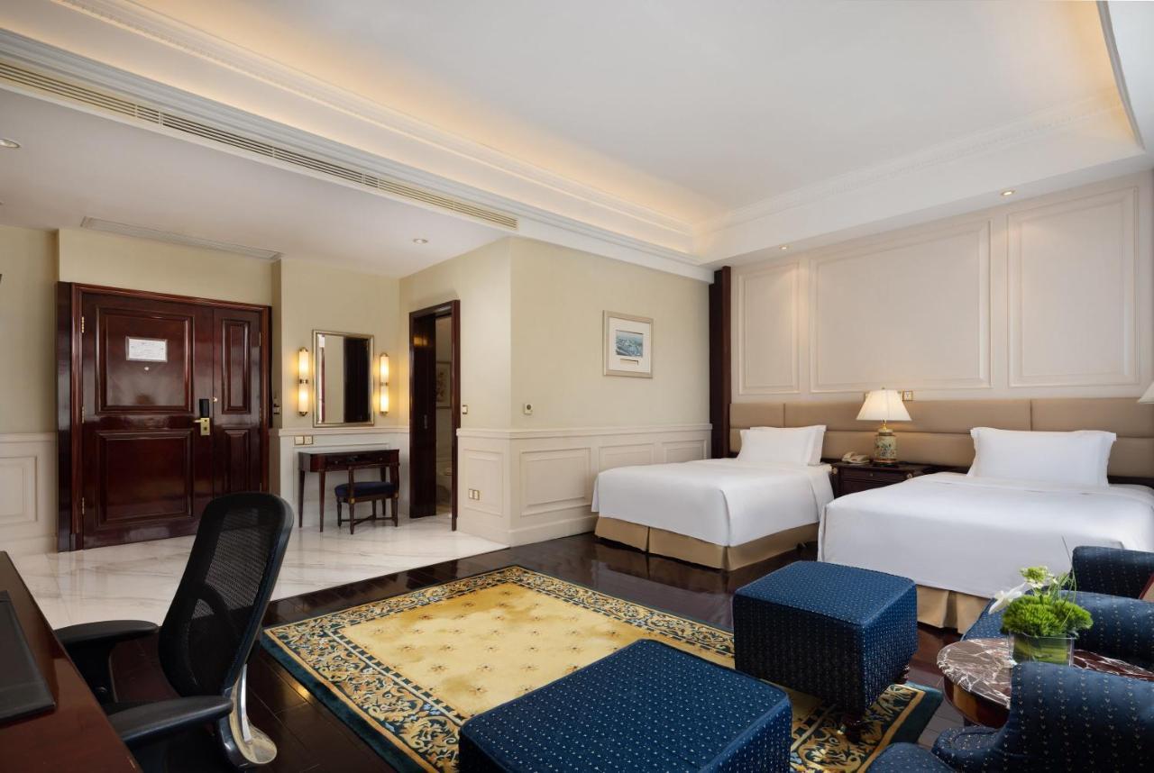 Crowne Plaza Hotel & Suites Landmark Shenzhen By Ihg - Nearby Luohu Border, Indoor Heated Swimming Pool, Complimentary Welcome Drink 외부 사진