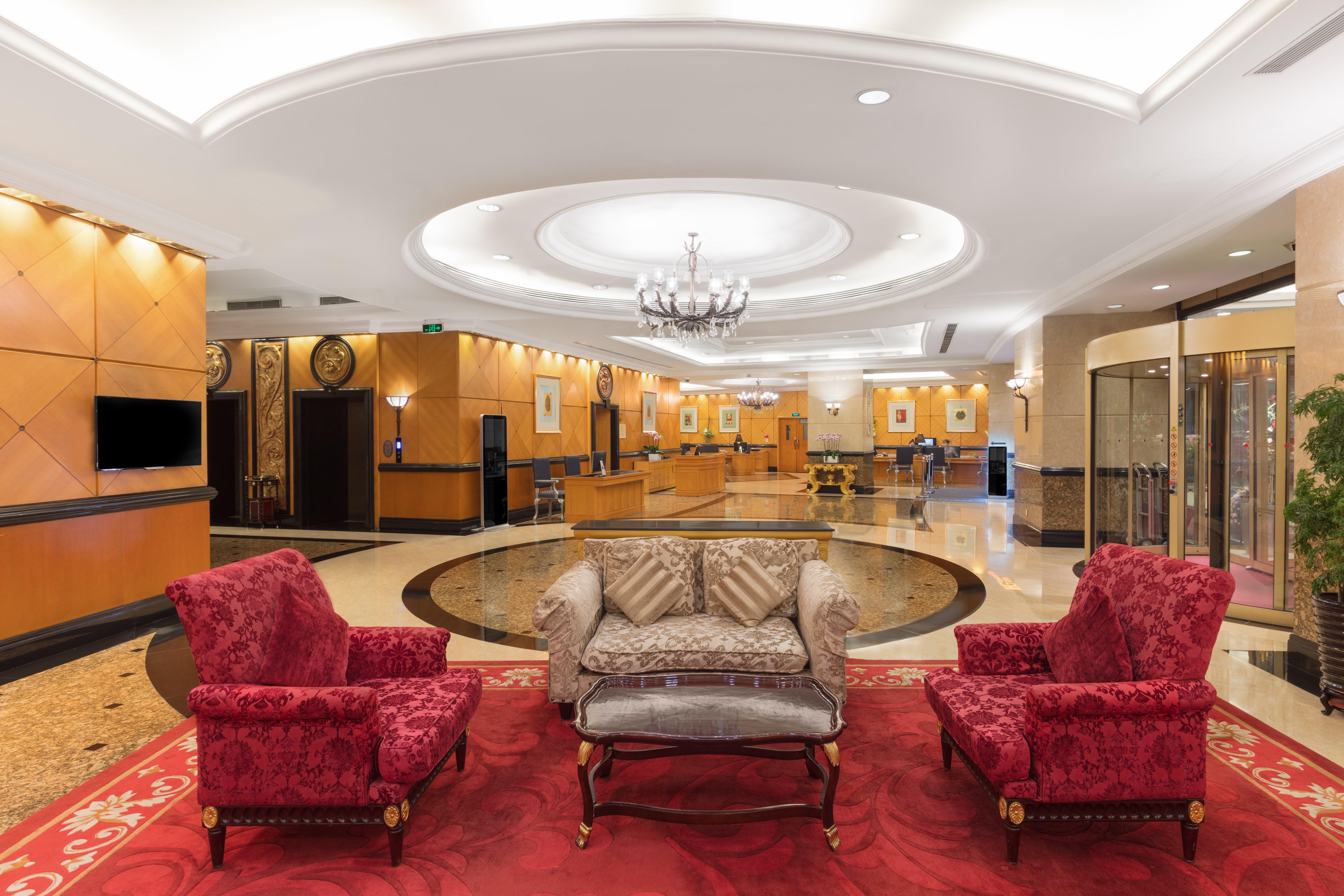 Crowne Plaza Hotel & Suites Landmark Shenzhen By Ihg - Nearby Luohu Border, Indoor Heated Swimming Pool, Complimentary Welcome Drink 외부 사진