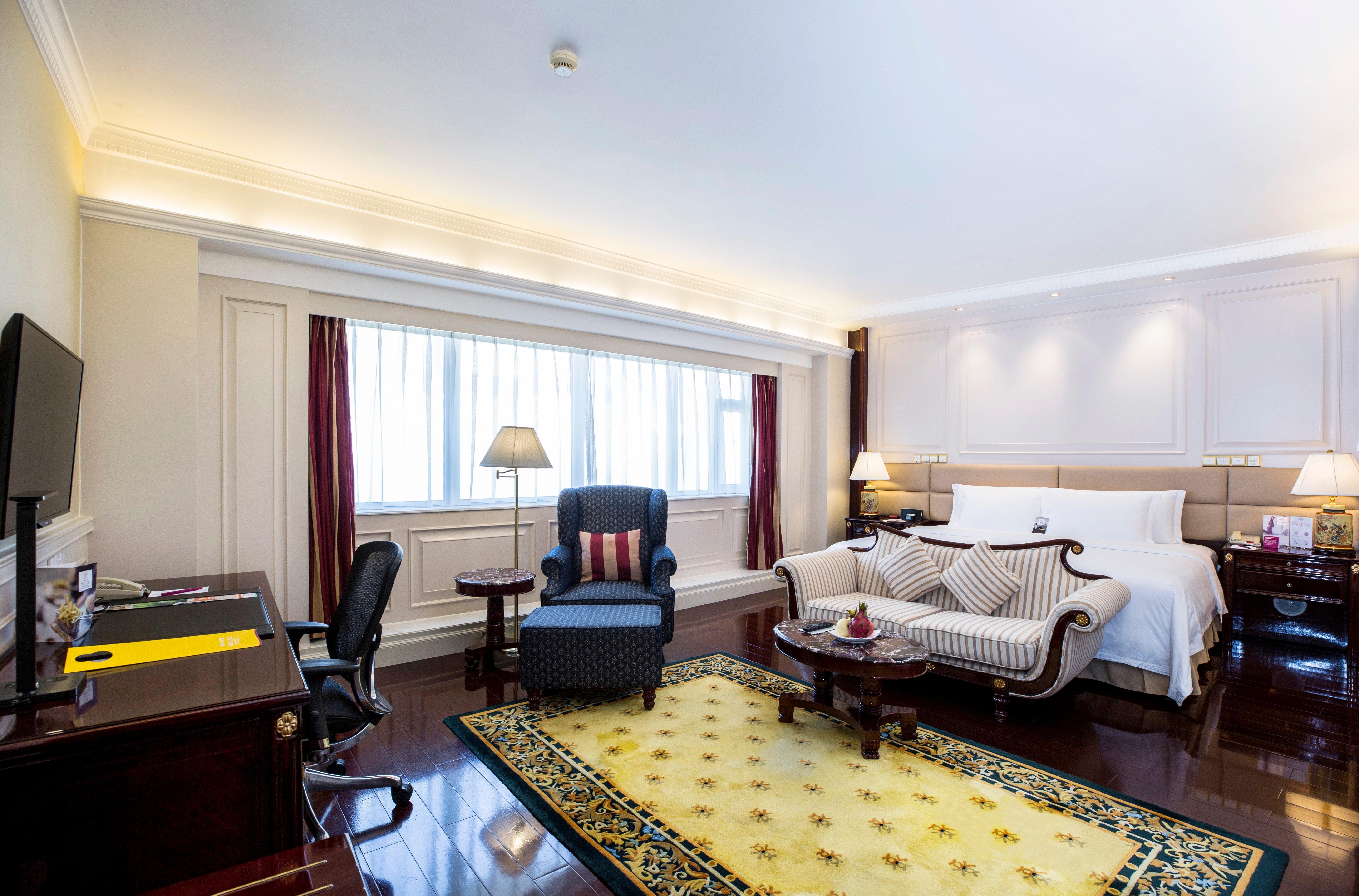 Crowne Plaza Hotel & Suites Landmark Shenzhen By Ihg - Nearby Luohu Border, Indoor Heated Swimming Pool, Complimentary Welcome Drink 외부 사진