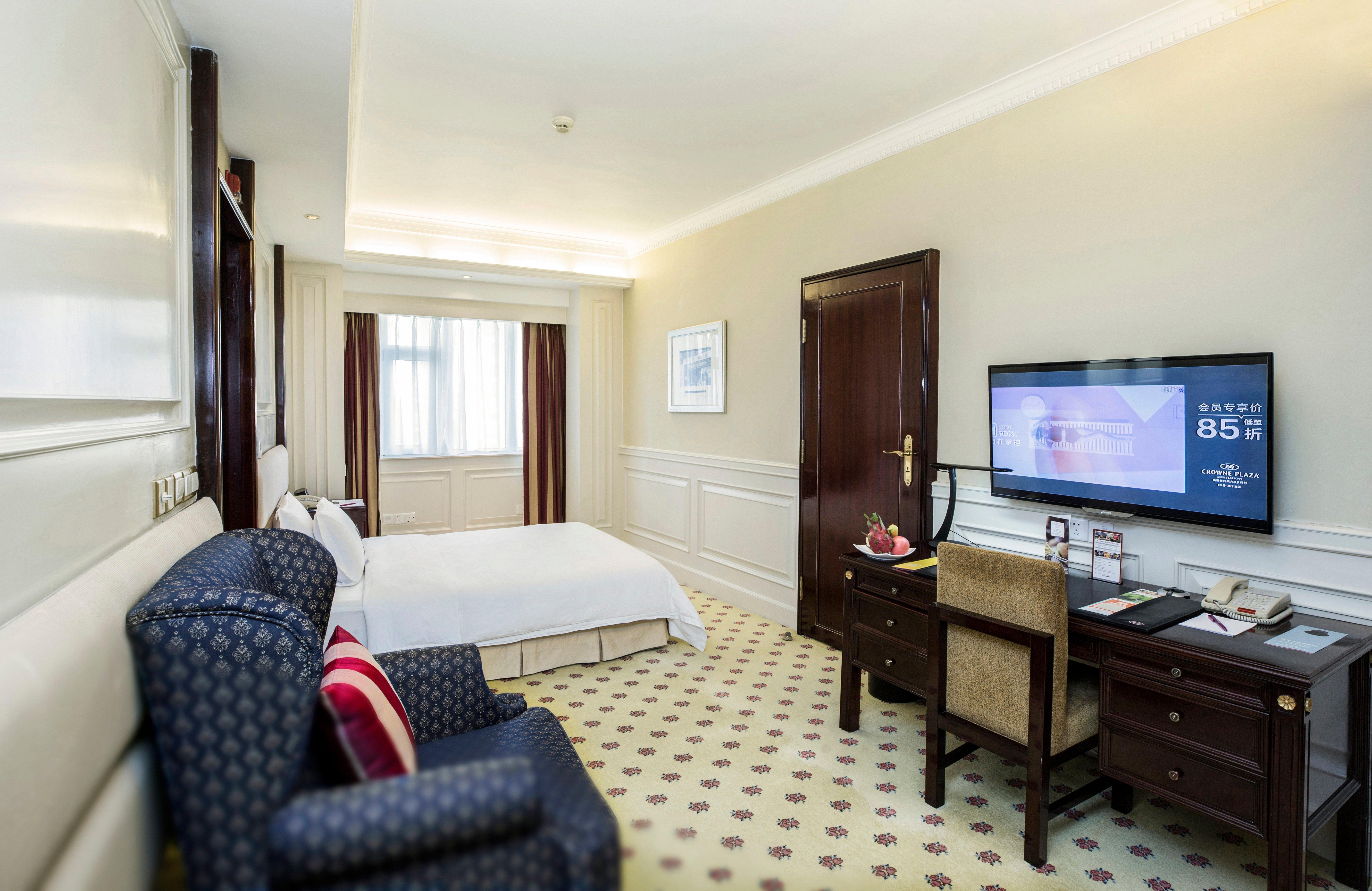 Crowne Plaza Hotel & Suites Landmark Shenzhen By Ihg - Nearby Luohu Border, Indoor Heated Swimming Pool, Complimentary Welcome Drink 외부 사진