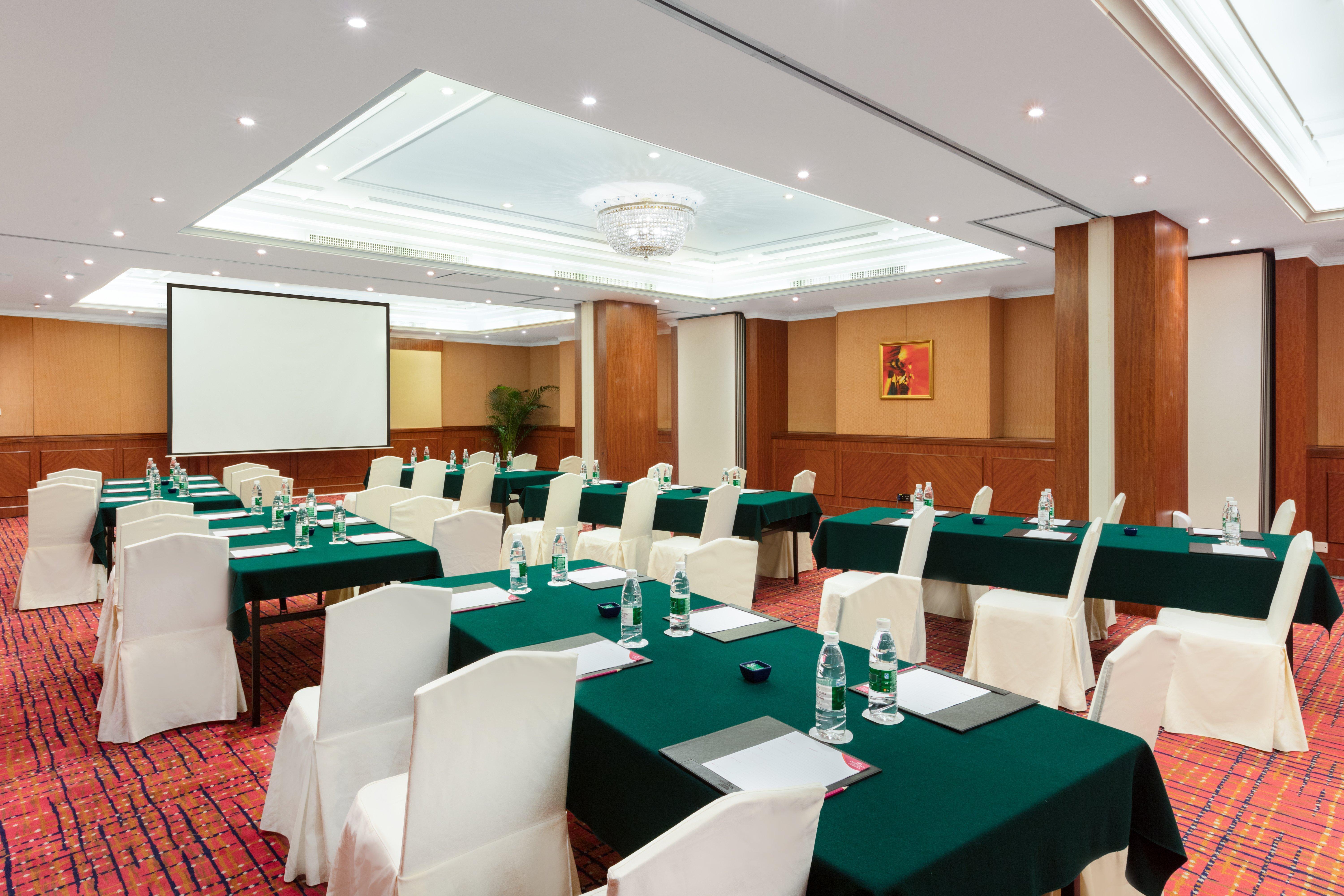 Crowne Plaza Hotel & Suites Landmark Shenzhen By Ihg - Nearby Luohu Border, Indoor Heated Swimming Pool, Complimentary Welcome Drink 외부 사진