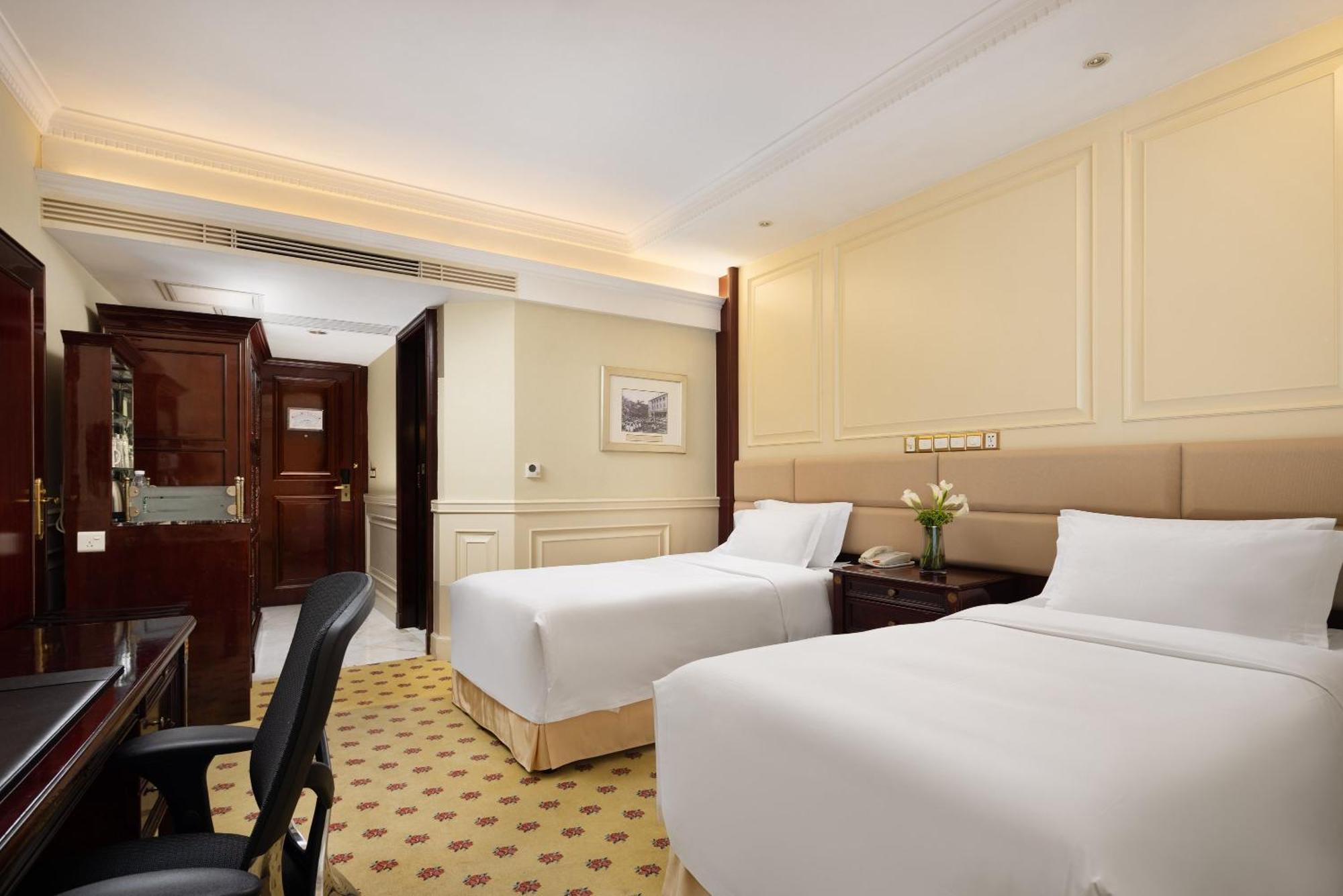 Crowne Plaza Hotel & Suites Landmark Shenzhen By Ihg - Nearby Luohu Border, Indoor Heated Swimming Pool, Complimentary Welcome Drink 외부 사진
